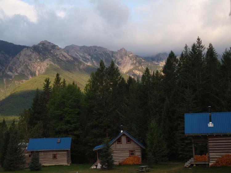 Nipika Mountain Resort Radium Hot Springs Eksteriør bilde