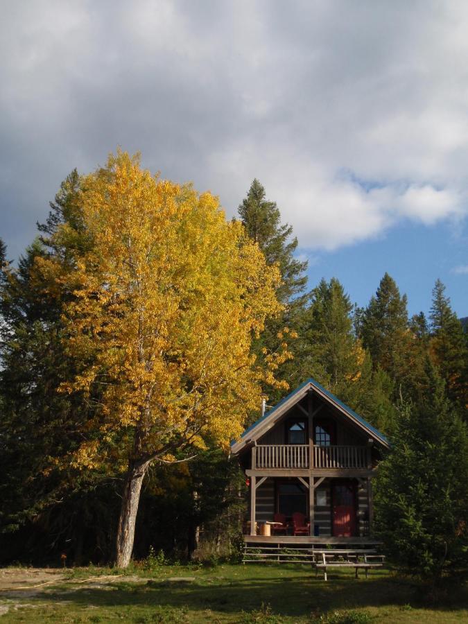Nipika Mountain Resort Radium Hot Springs Eksteriør bilde