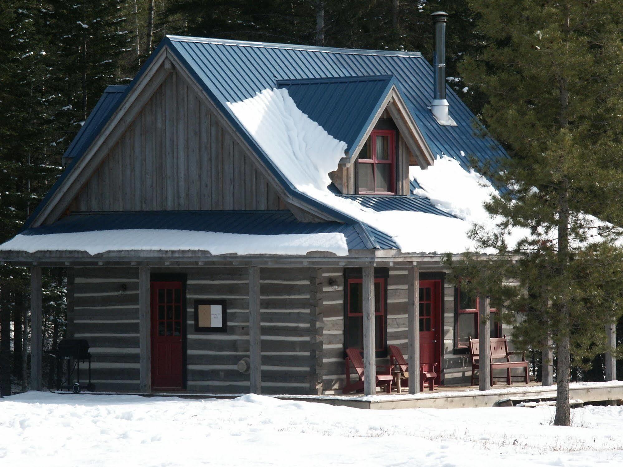 Nipika Mountain Resort Radium Hot Springs Eksteriør bilde