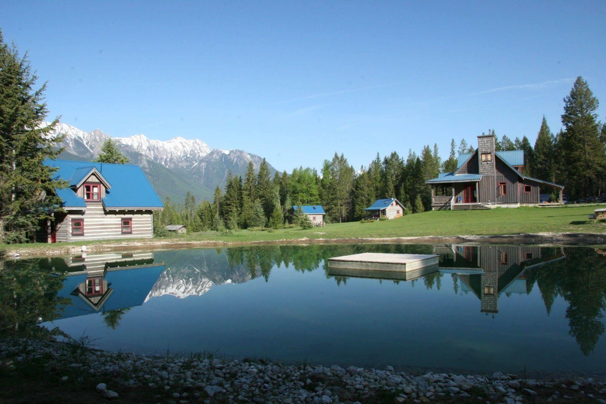 Nipika Mountain Resort Radium Hot Springs Eksteriør bilde
